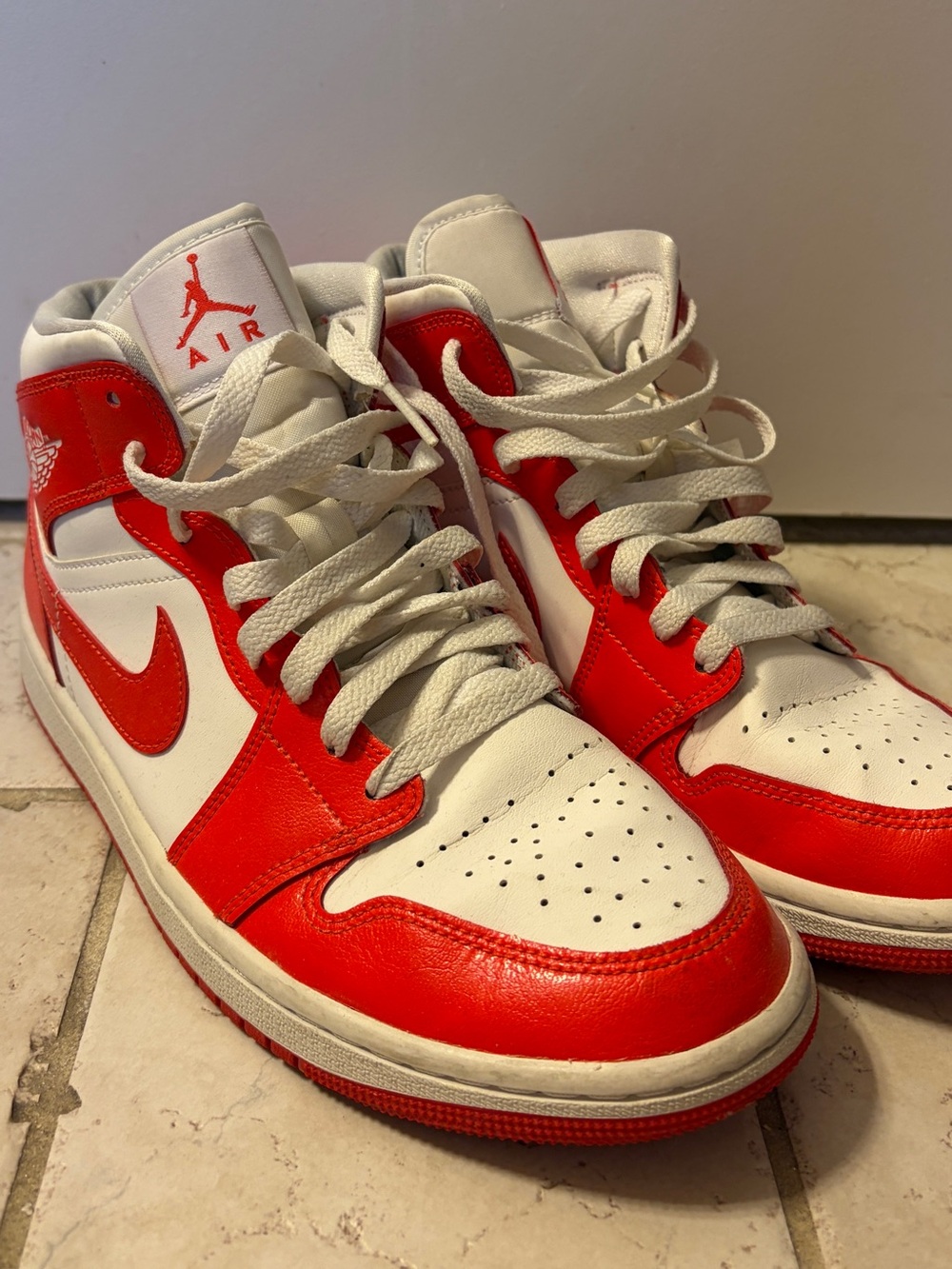 Nike Air Jordan 1 Mid White/Red Men’s Sneakers